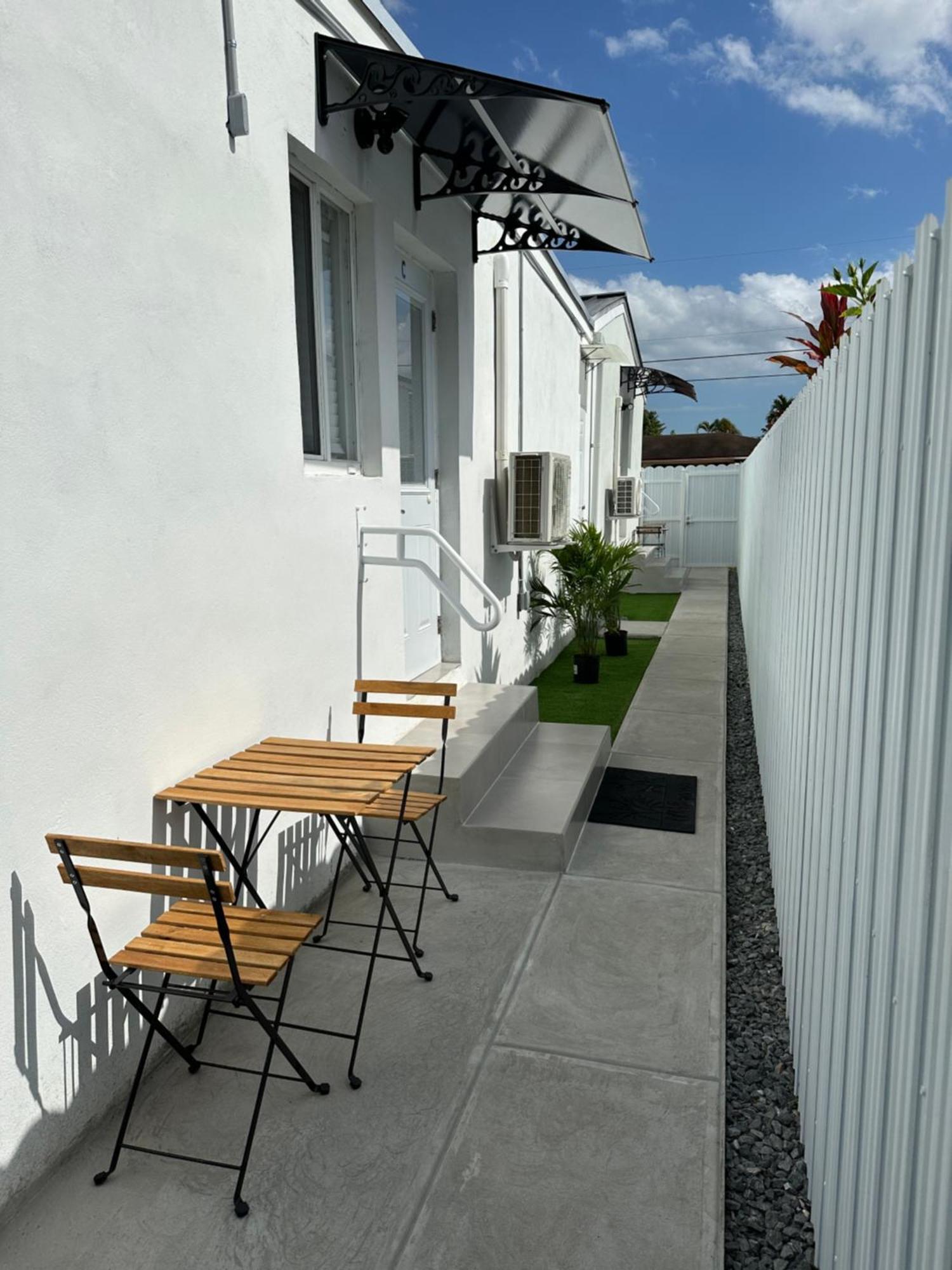 Lyz Miami Airport Apartment Exterior photo